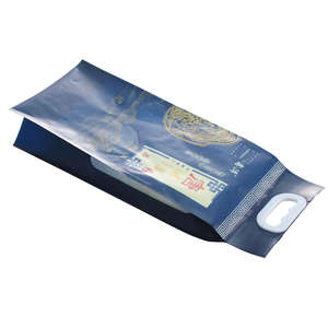 Sac d'emballage à soufflet latéral mat avec poignée en plastique pour l'emballage d'aliments pour l'aquaculture, d'aliments pour poissons et d'aliments pour crevettes - Product Image 3