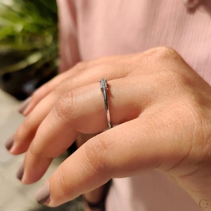 แหวนเพชรทรงบาแก็ตต์ทองคำขาวแท้ 14K 18K สไตล์มินิมอล สำหรับใส่ทุกวัน แหวนหมั้น แหวนสัญญา สำหรับผู้หญิง ดีไซน์โดดเด่น ราคาขายส่ง - Product Image 2