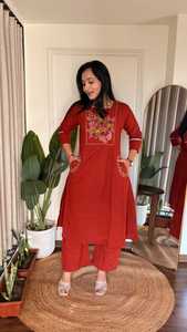 Ensemble de kurta en coton pour femmes indiennes et pakistanaises tendance, dans de belles couleurs avec des broderies, prêt à porter, ensembles de kurti pakistanais - Product Image 4