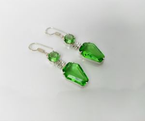 ต่างหูห้อยคริสตัลเพอริโดสีเขียวประดับโลงทำจากทองเหลืองชุบทองสไตล์โบฮีเมียนยอดนิยมสำหรับงานแต่งงานและของขวัญ - Product Image 3