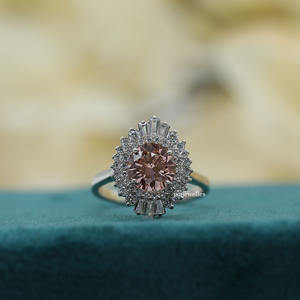 Bague de fiançailles en or massif 18 carats luxueuse à la mode personnalisable à double halo en diamant de laboratoire taillé rose pour femme certifiée IGI - Product Image 3