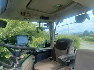 Tractor Agrícola de Ruedas Fendt 1050 4WD de Calidad con Bomba y Caja de Cambios, Motor de 70HP, Transmisión por Engranajes, Alta Productividad, 1 Año de Garantía - Product Image 5