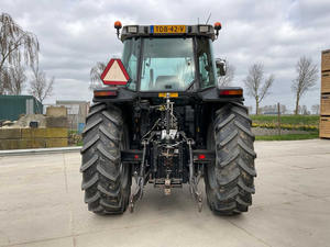Tractor de Ruedas de Alto Rendimiento Massey Ferguson 6265 4WD de 90HP con Motor, Caja de Cambios Agrícola Duradera, Bomba y Rodamientos Usados - Product Image 5