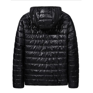 Veste matelassée noire de qualité supérieure OEM pour hommes Veste extérieure en duvet, coupe-vent et chaude Veste matelassée d'extérieur pour hommes - Product Image 2