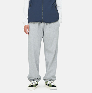 Vente en gros de pantalons de survêtement décontractés pour hommes et femmes avec logo personnalisé pantalon de jogging en coton doux tendance et confortable commandes en gros disponibles - Product Image 3