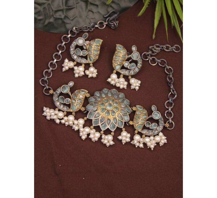 ตามที่แสดง