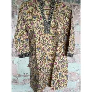 Traje de Baño con Estampado Floral y Diseño de Kurta - Product Image 1