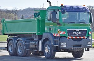 Camion benne d'occasion MAN TGS 33.360 6x4 Diesel de 2008 pour le transport lourd sur chantier et dans l'exploitation minière - Product Image 1