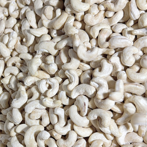 Meilleur prix pour les noix de cajou dans le monde entier, noix de cajou W320, Vietnam Santigo, Viet Nam, sans taxe - Product Image 1