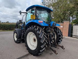 Tracteur agricole DELTA TS100A robuste, qualité d'occasion, 4 roues motrices, avec moteur de 70 CV, boîte de vitesses et pompe - Product Image 3