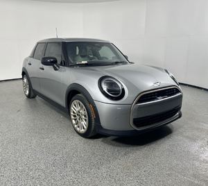 MINI Hardtop Cooper 2023 à 7 vitesses automatiques, 100 % NEUF, à vendre et prêt à être expédié - Product Image 2