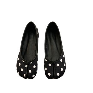 รองเท้าผ้าใบผู้หญิงแบบสวม รองเท้าลำลองผู้หญิง สวมใส่สบาย ระบายอากาศได้ดี เหมาะสำหรับฤดูร้อน รองเท้าแฟชั่นสำหรับผู้หญิง - Product Image 5