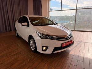 Voiture d'occasion de qualité à prix abordable, Toyota Corolla 1.8 de 2016, conduite à droite - Product Image 3