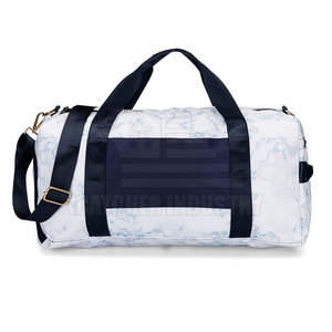 Sacs de sport de grande capacité Sports de plein air Sacs de voyage imperméables à l'eau fabriqués au Pakistan - Product Image 1