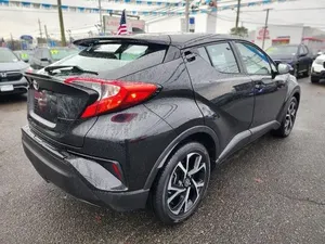 Toyota CHR XLE 2022, propre et fraîche - Product Image 5