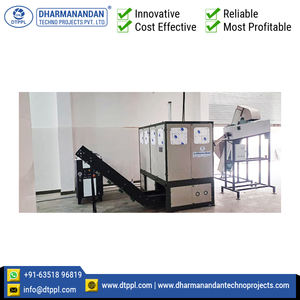 Machine de moulage par soufflage entièrement automatique à 3 cavités de 1800 à 2000 bouteilles par heure du fabricant indien au meilleur prix - Product Image 2