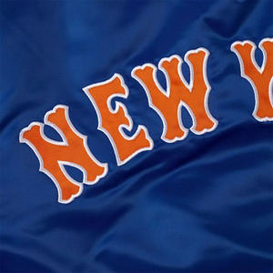 Veste universitaire extérieure OEM personnalisée Logo personnalisé Broderie Hommes Street Wear Vestes universitaires en satin léger - Product Image 5