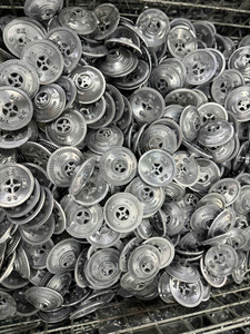 Fabricant de pièces en aluminium moulé sous pression à prix de gros d'usine bon marché du Vietnam - Product Image 4