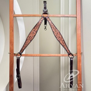 El más nuevo cuello de pecho occidental de cuero mecanizado a mano con diseño Floral tachuela de caballo ajustable para Trail Rodeo Roping & Ranch Riding - Product Image 1