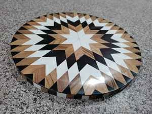 Résine de qualité supérieure et bois d'acacia iinlay planche à découper de cuisine hacher, fromage et bloc de service faits à la main pour un usage domestique - Product Image 3