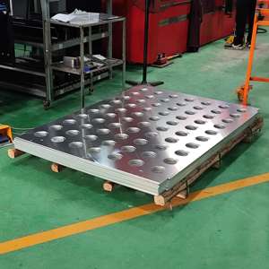 Service de fabrication de tôle d'acier inoxydable CNC pliage découpe laser boîtier de soudage aplatissement fournisseur direct d'usine - Product Image 3