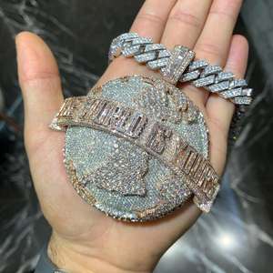 Pendentif Moissanite Personnalisable en Argent 925 Plaqué Or 18 carats, Certifié GRA, Style Baguette Unisexe, Bijou Hip-Hop pour Rappeur - Product Image 1