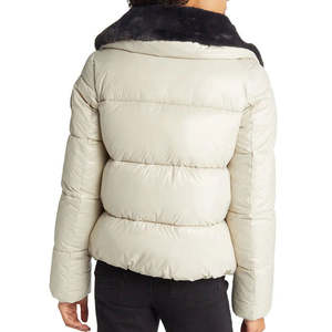 Chaqueta acolchada de moda para mujer Nuevo diseño Fabricante Servicio OEM Último diseño de invierno Chaquetas acolchadas cálidas y transpirables para mujer - Product Image 5