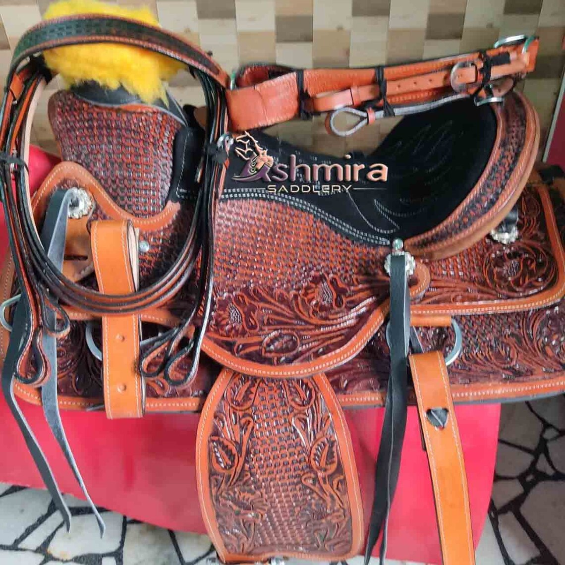 สีน้ำตาล