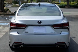 Meilleures ventes 2018 L-e-x-u-s L-S 500 F Sport Berline Automatique 10 vitesses - Product Image 3