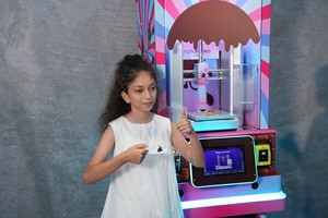 Nouvelle Version 2026 Distributeur Automatique de Chocolat Imprimé en 3D avec Écran Tactile SDK et Conformité ADA - ChocoArt - Product Image 2