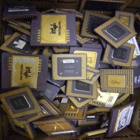 Processeur de CPU en céramique Pentium Pro avec de l'or disponible en Autriche