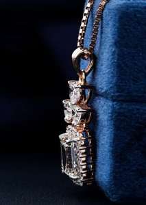 Collier pendentif diamant émeraude personnalisé pour bijoux personnalisés de mode unisexe avec gravure - Product Image 3