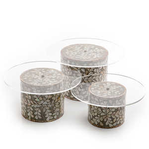 Présentoir de table élégant pour fêtes d'hôtel et de mariage Plateau en acrylique pour gâteau en nacre Lot de 3 plateaux de service élégants - Product Image 4