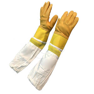 Guantes de apicultura con logotipo personalizado de servicio OEM, guantes de apicultura de seguridad hechos a mano de cuero a la venta - Product Image 1