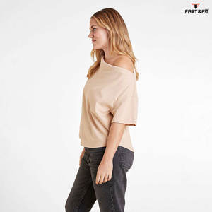 Nouveau design personnalisé T-shirt décontracté à manches courtes et à épaules dénudées pour femmes T-shirt Streetwear d'été de couleur unie - Product Image 3