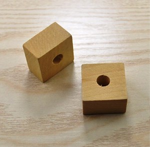 Perles en bois carrées brunes simples, forme personnalisée et perles en bois colorées, façonnées et dimensionnées à la main, produit indien artisanal - Product Image 3