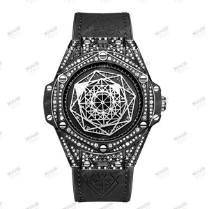 นาฬิกาเพชรโมอิสทรงเรขาคณิตที่ดูหรูหราตัวหนาพร้อมหน้าปัดแบบเกลียวสายหนังสีดำและคริสตัลเพื่อความสง่างามแห่งอนาคต - Product Image 3