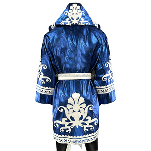 Bata de Boxeo Elite Personalizada para la Noche de Combate, Transpirable, con Capucha, Estilo Atlético - Product Image 3