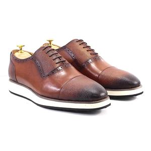 Chaussures en cuir grande taille pour hommes, du 38 au 48, pour occasions formelles et décontractées, confortables et à coupe large, pour le marché européen et américain. - Product Image 1