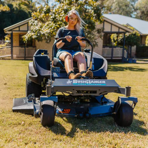 Tondeuse à gazon à rayon de braquage zéro Bushranger Spartan RZ 48 pouces avec moteur principal, pompe, engrenage, boîte de vitesses, composants - Product Image 1