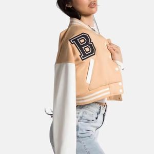 Vestes pour femmes de rue à forte demande du Pakistan Varsity Jacket avec tenue décontractée Crop Top Women Varsity Jacket - Product Image 6