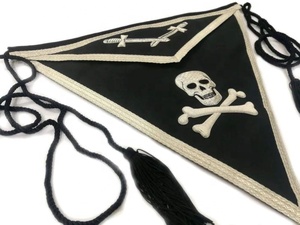 Delantal Masónico de la Compañía de los Caballeros Templarios - Bordado de Hilo Plateado, Diseño Cuadrado Personalizado de Lujo Ecológico - Product Image 2