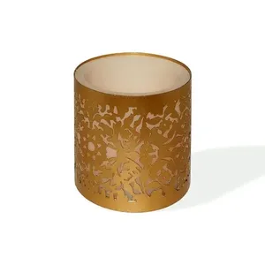 Dernière entreprise moderne Design romantique Finition or Bougeoir Lanternes Décoration intérieure Bougeoir ouragan Stand Décor - Product Image 1