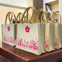 Bolsa de yute de tamaño mediano más vendida, diseño personalizado, Impresión de logotipo, transferencia de calor, Material PP, bolsa de compras colorida hecha en Vietnam