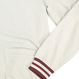 Pull cardigan à col en V universitaire avec logo de broderie personnalisé Tricot à manches longues d'hiver décoré de boutons - Product Image 4