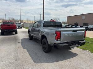 New /USED BLACK 2026 CHE VROLET COLORADO WT 360 Rear Camera 31-40T Load Capacity Emission Diesel /GAS Automatic FOR SALE - Product Image 5