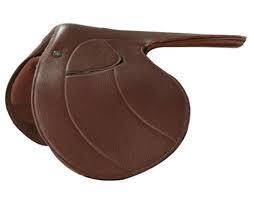 Silla de montar sintética marrón para carreras y ejercicio, hecha a mano, estilo inglés, marca ASHMIRA EQUESTRIAN de la India, colores y tamaños personalizables, alta calidad. - Product Image 1