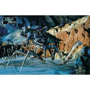 Carte postale Starship Troopers en papier résistant - Product Image 1