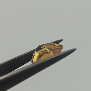 พลอยซิทรินธรรมชาติทรงแปดเหลี่ยมขนาด 6x8 มม. สีเหลืองขัดเงา คุณภาพสูง ราคาขายส่งจากโรงงานต่อกะรัต - Product Image 2