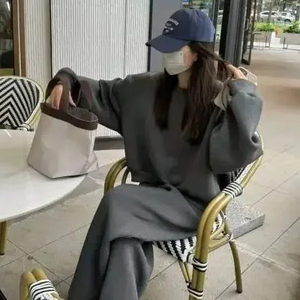 Conjunto deportivo de dos piezas para mujer, sudadera holgada de primavera y otoño, ropa para correr, estilo Hong Kong, moda para estudiantes - Product Image 2